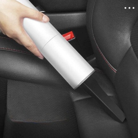 Přenosný USB auto vysavač — Snadné a rychlé čištění 