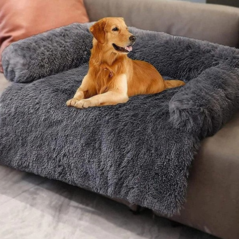 Multifunctional Cozy Dog Sofa — Comfort in the Car 