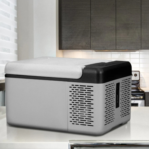 Μίνι Ψυγείο Αυτοκινήτου — Γρήγορη και Αποτελεσματική Ψύξη 