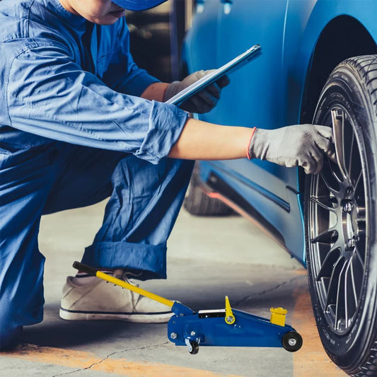 2T Hydraulic Jack — Robust Tool for Car 